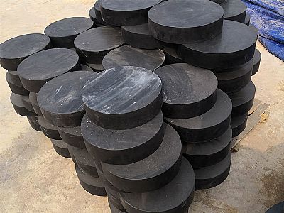 越秀区板式橡胶支座由若干层橡胶片与薄钢板经加压硫化